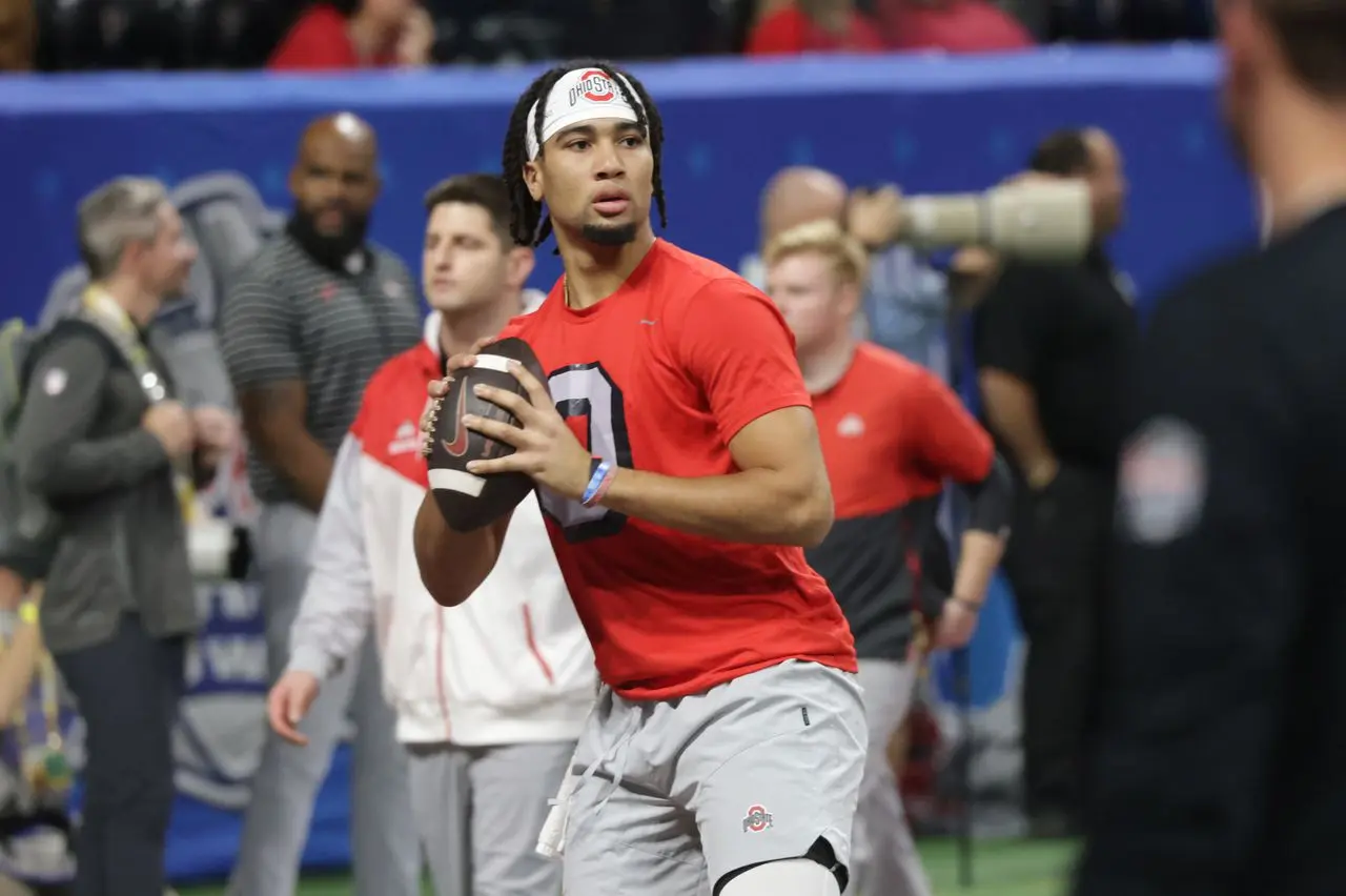 Justin Fields and the Chicago Bears control the 2023 NFL Draft: Doug  Lesmerises 